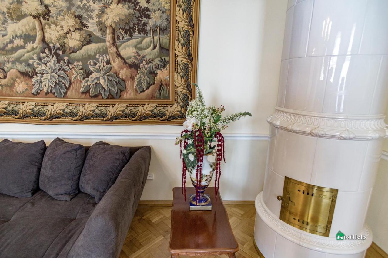Villa With Hot-Tub, Terrace And Garden, Wenceslass Square Praha Exteriér fotografie
