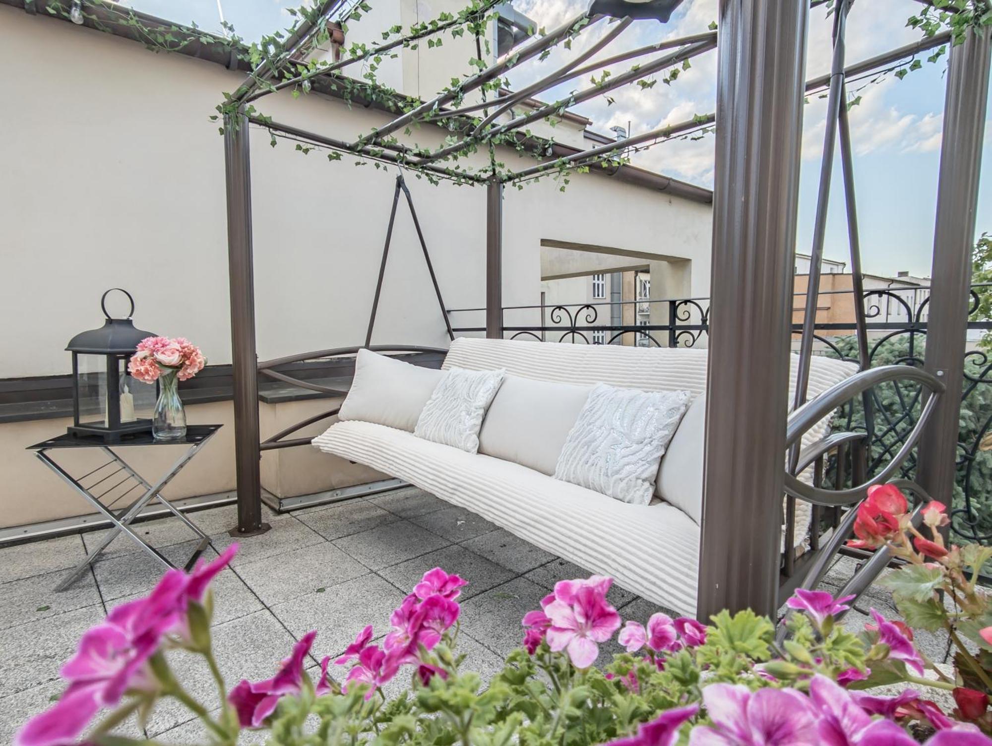 Villa With Hot-Tub, Terrace And Garden, Wenceslass Square Praha Exteriér fotografie
